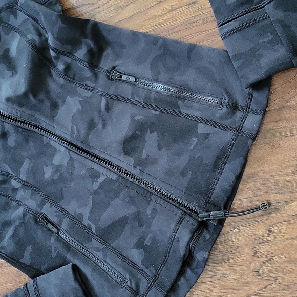 Lululemon Define Jacket - Dark Camo - Picture 5 of 6